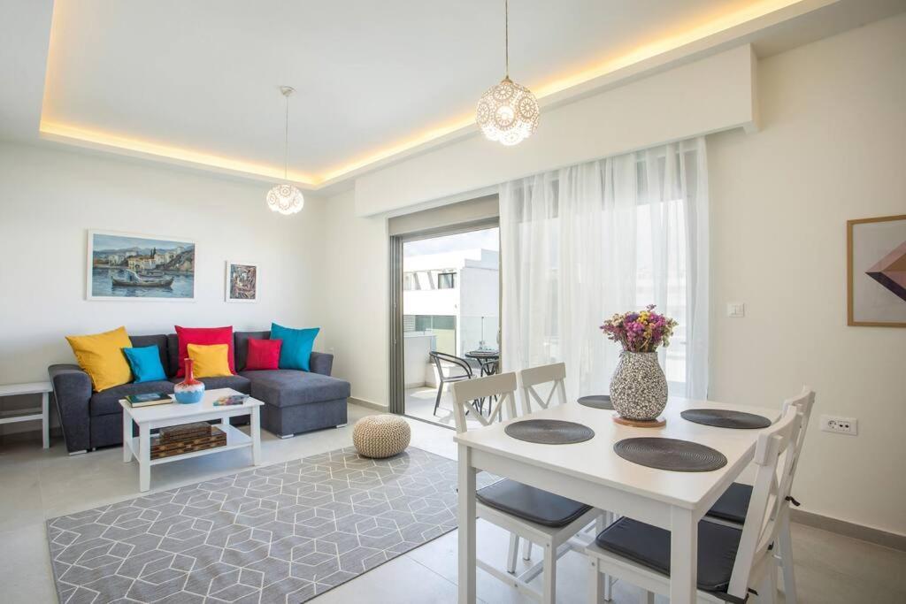 Cozy Apartment In The Heart Of Rhodes City Center Exterior photo