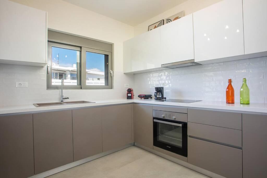 Cozy Apartment In The Heart Of Rhodes City Center Exterior photo
