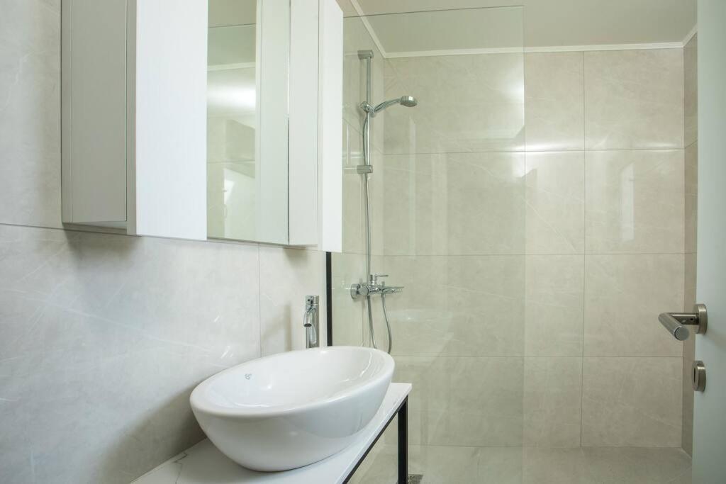 Cozy Apartment In The Heart Of Rhodes City Center Exterior photo